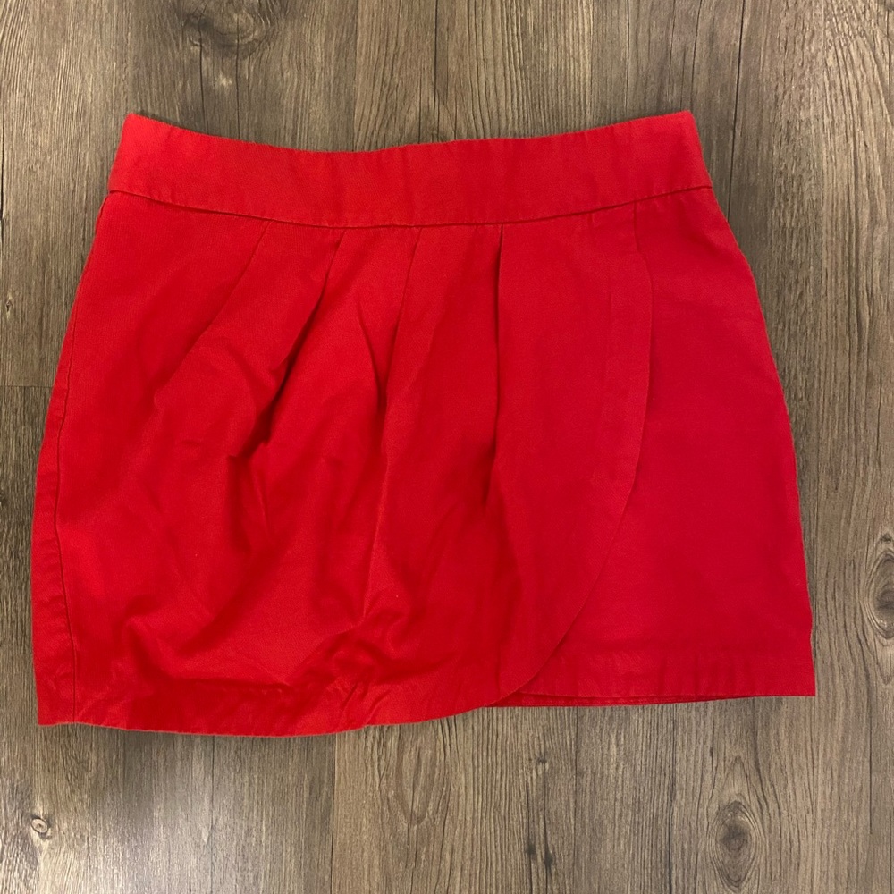 RED BUBBLE ASYMMETRIC SKIRT